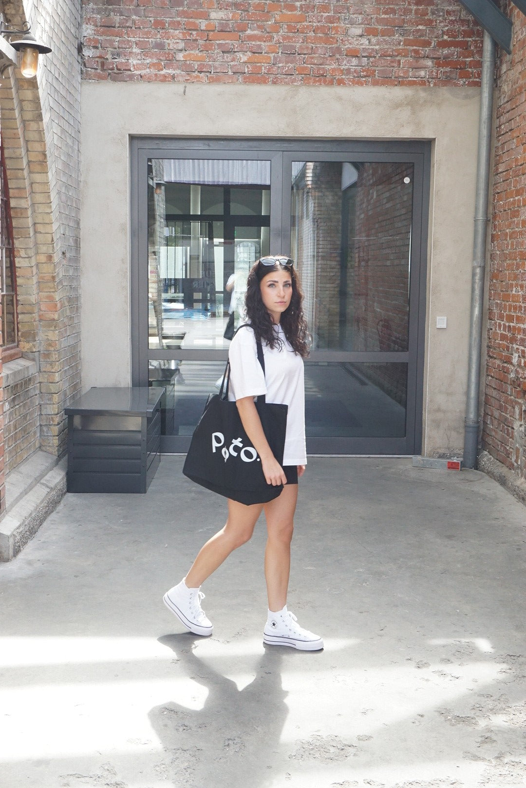 Wave Tote